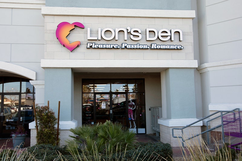 Exterior image of the Henderson Nevada store location
